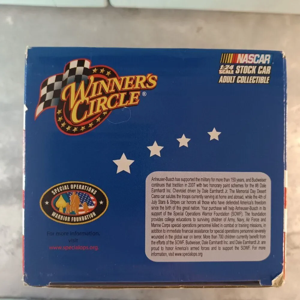 Dale Earnhardt Jr #8 Budweiser Stars & Stripes 2007 1:24 Scale Diecast Car